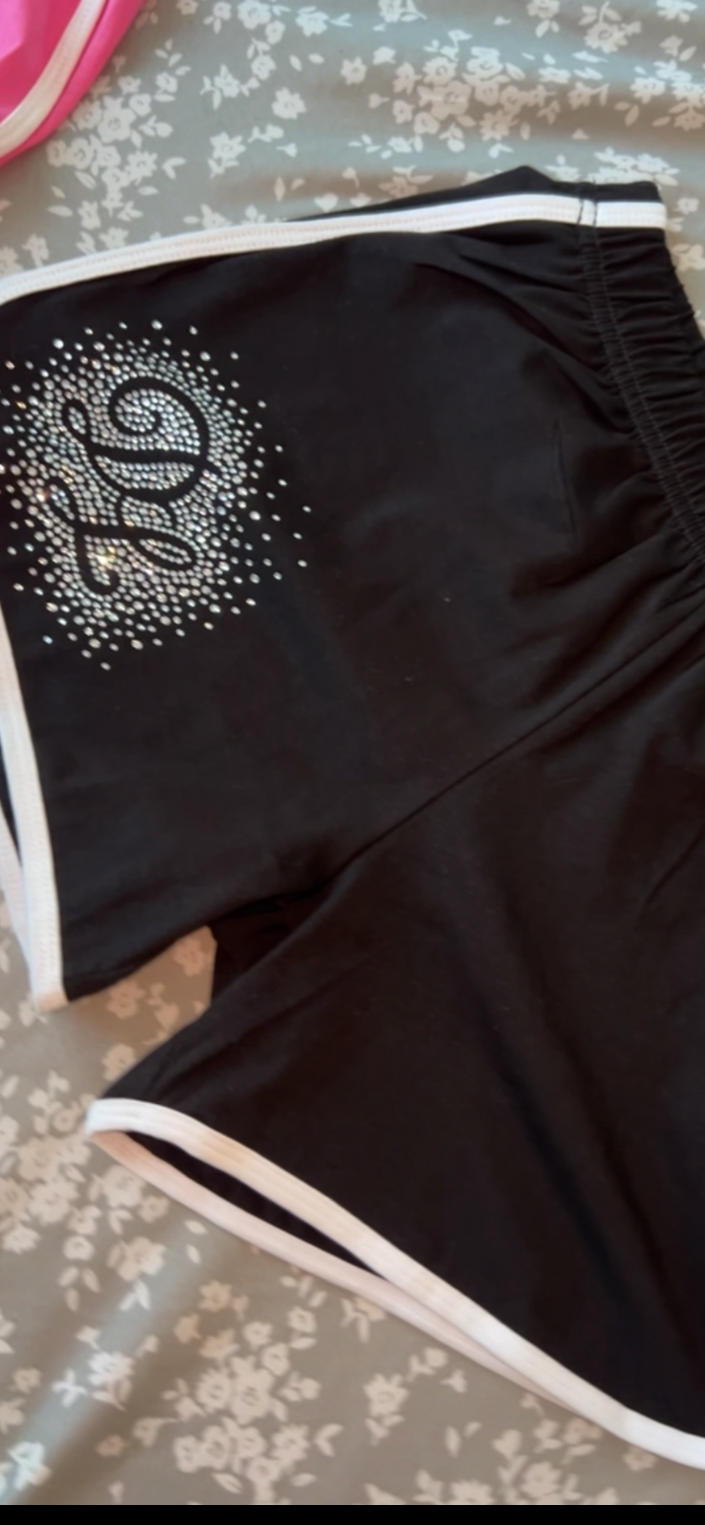 BLACK PRETTY GIRLS GET MONEY SHORTS