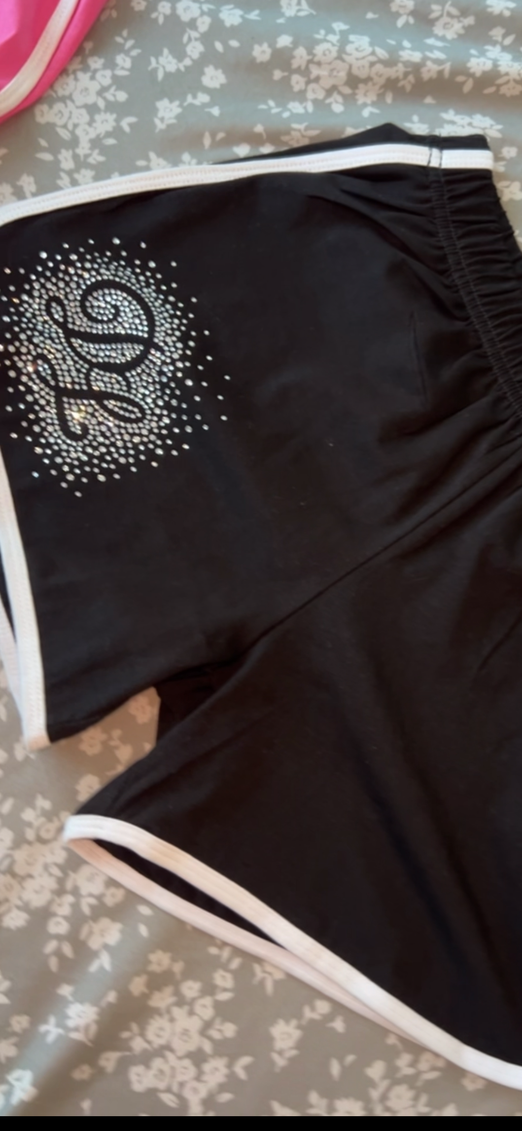 BLACK PRETTY GIRLS GET MONEY SHORTS